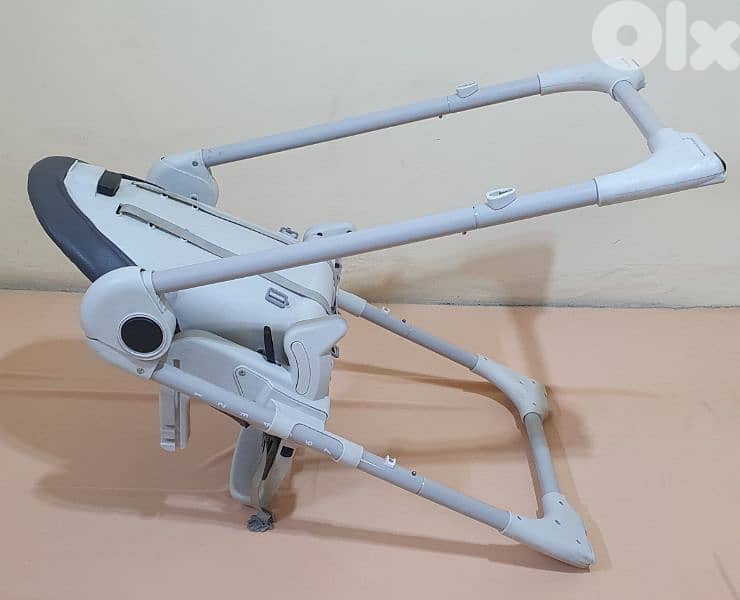 Baby high chair brand Miila Spain used vry good condition like new 45$ 7