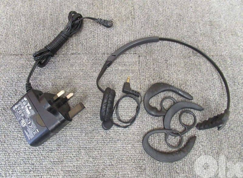 Low Price Plantronics Wireless Headset System 3