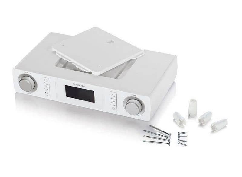 Silvercrest SKR 800 B2 kitchen radio in white and black. / 4$delivery 3