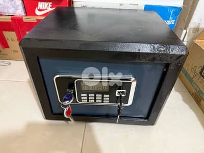 For Sale: Heavy-Duty Digital Safe box