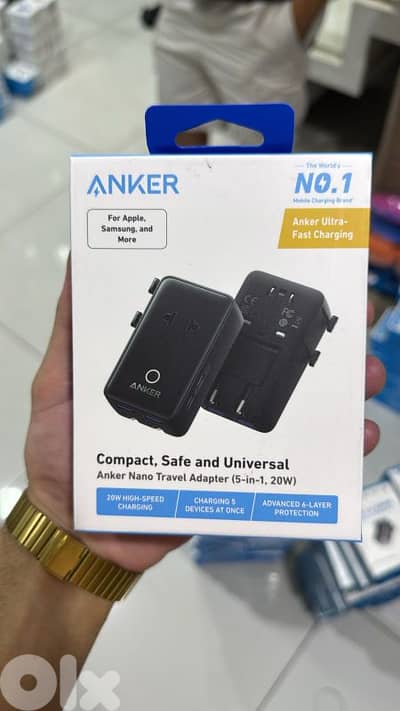 Anker Nano travel adapter 5 in 1 20w
