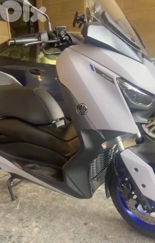 Yamaha Xmax 2022 - 300cc company saurce itani 1