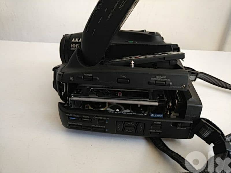 Vintage Akai V8 PV-M4F video camera - Not Negotiable 1