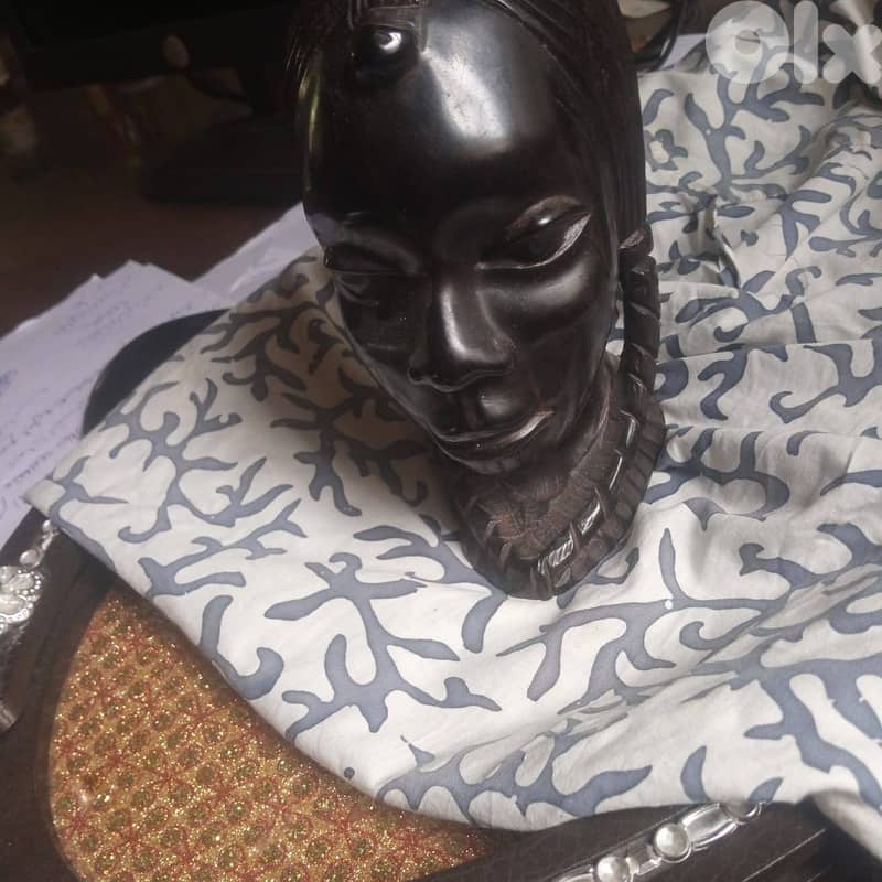 4 authentic African wooden figures 1