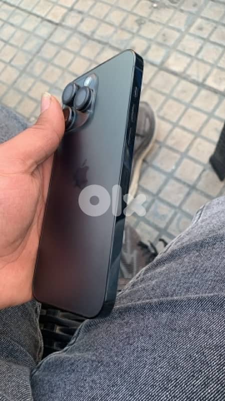 14 pro max سوبر نضيف 1