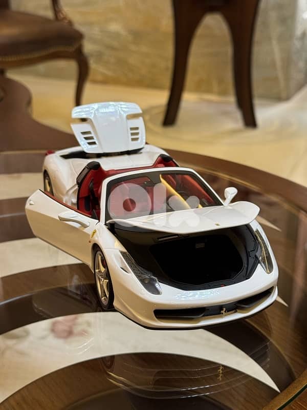 1:18 Diecast Ferrari 458 Italia - Hotwheels Elite - Limited Edition 4