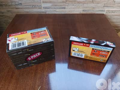 كاسيت اشرطة جديدة maxell عدد 95 قطعة سعة 90 دقيقة بضاعة اوروبية 100 $