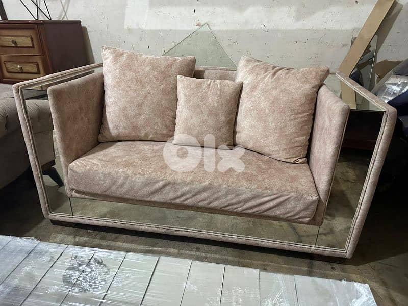 طقم كنبايات خشب بوندي اسفنج إكسترا قماش نبك تركي شبه جديد مع طاولة 4