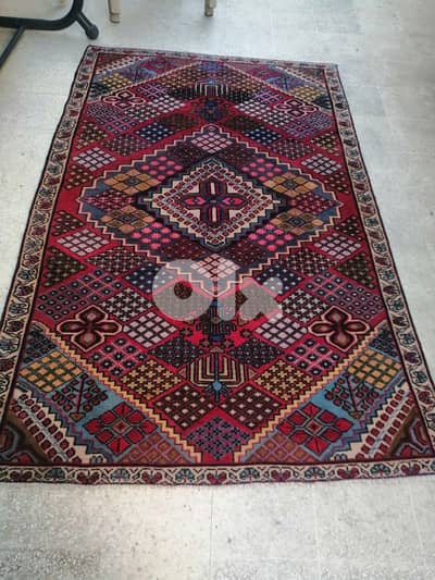 سجاد عجمي بختيار قديم شغل يد بحالة جيدة