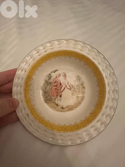 Antique 2 beautiful plates