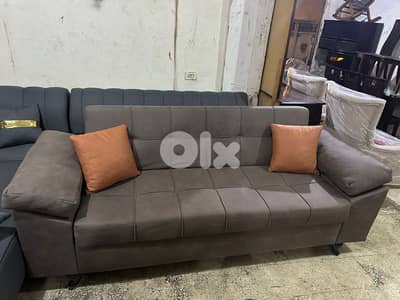 صوفا باد صندوق وتخت شبه جديدة