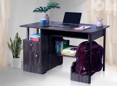 طاولة دراسة