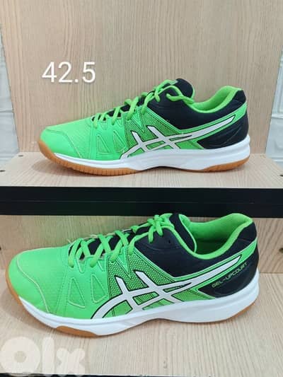 Asics shoes size 42.5