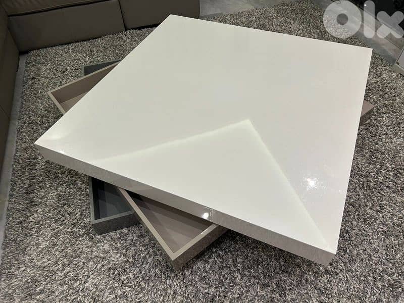 Modern coffee table 1