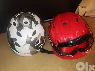 2 kids head cask and one mask