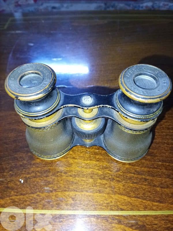 ناضور اوروبي  قديم  سعره 70$ 1