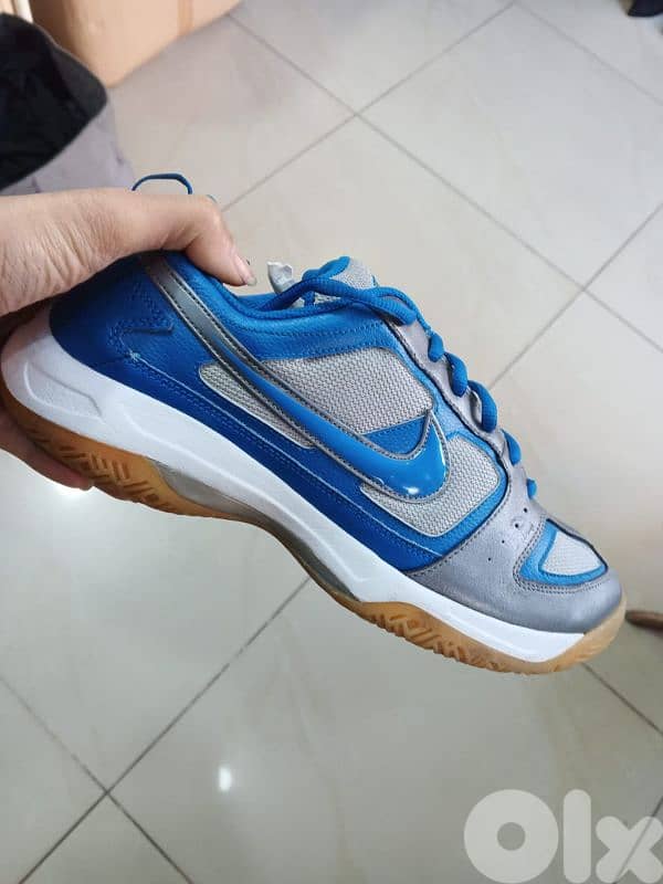 Nike shoes size 44 2