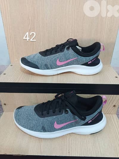Nike shoes size 42