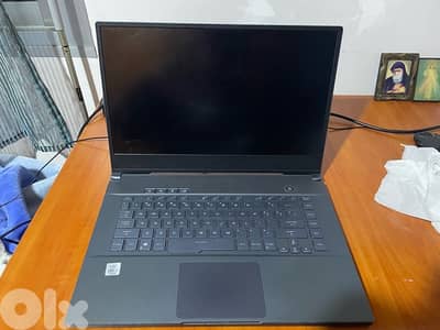 ASUS Zephyrus M15 - Like New - 240Hz Screen - RTX 2070 - 16GB RAM