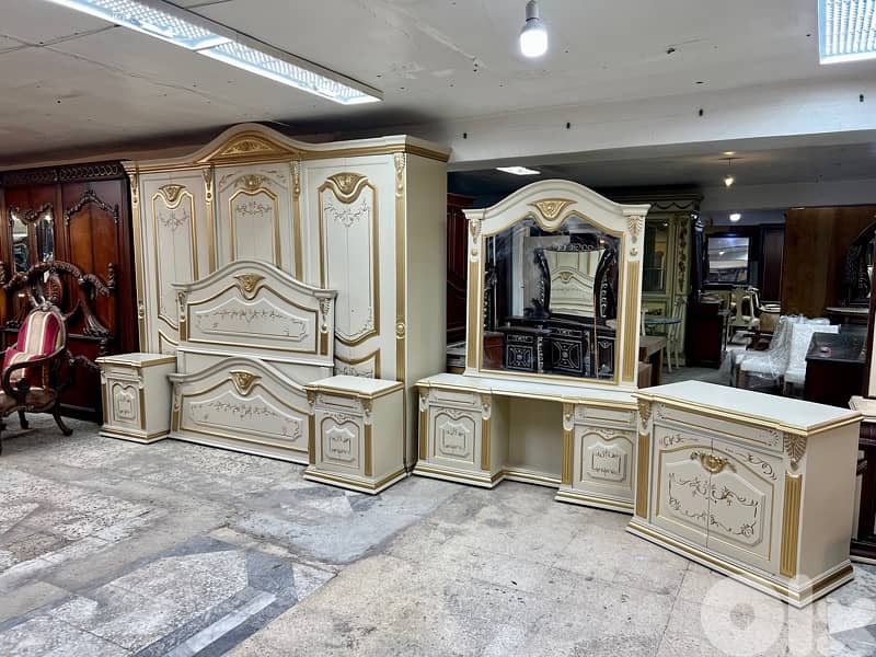 غرفة نوم ملكية خشب زان 1