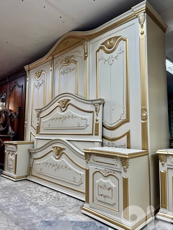 غرفة نوم ملكية خشب زان 2