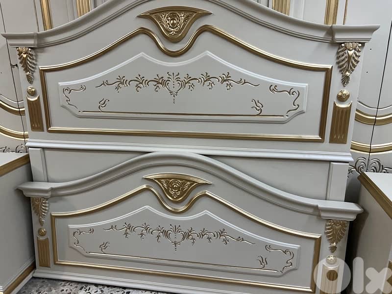 غرفة نوم ملكية خشب زان 6