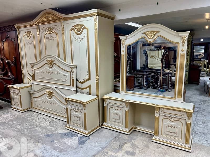 غرفة نوم ملكية خشب زان 8