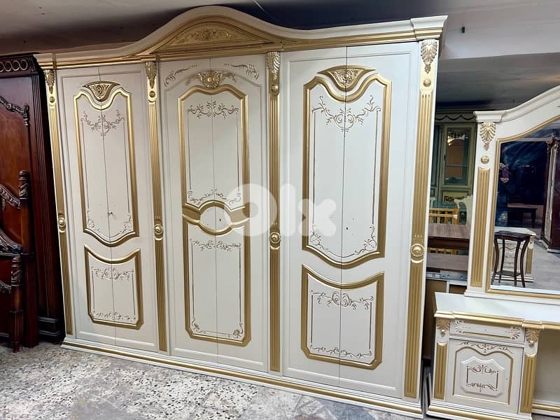 غرفة نوم ملكية خشب زان 12