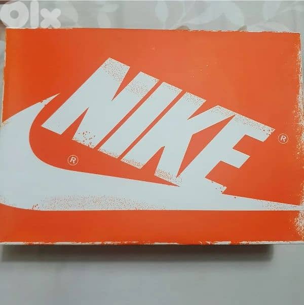 Air Jordan 1 Chicago Lost and Found 4