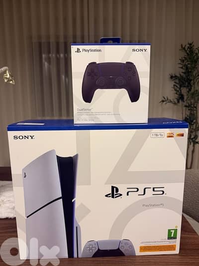 ps5 slim and extra joystick