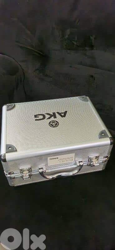 AKG XLS condenser studio microphone 1