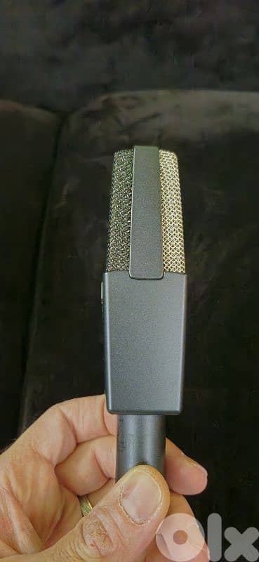 AKG XLS condenser studio microphone 3