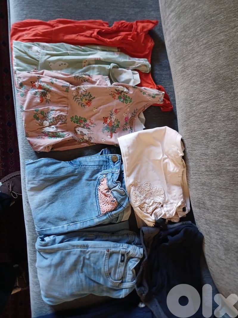 Batch of 25 clothes for 9-10 years old girl 1