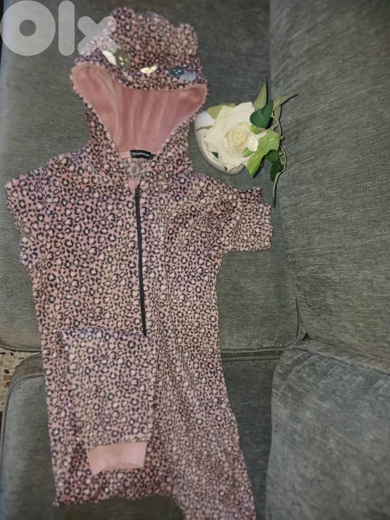 2 warm pyjamas 10 years 1