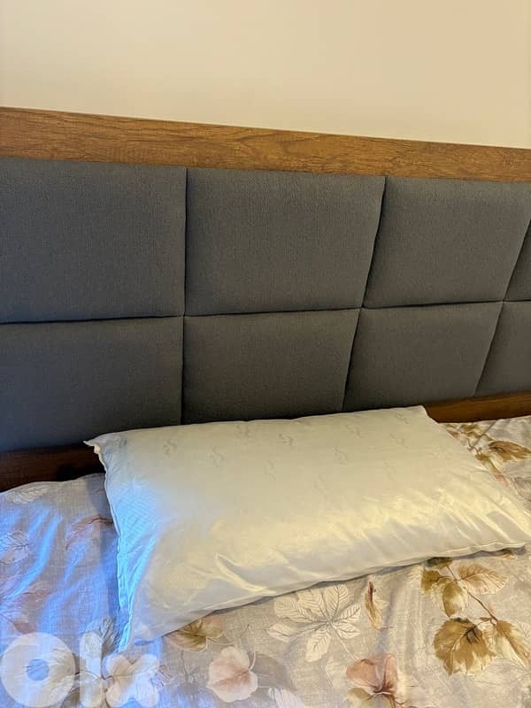 تخت مجوز جديد + فرشة ولحاف ومخدّة 3