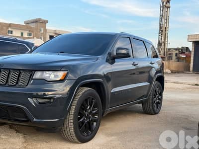 جيب شيروكى 2017