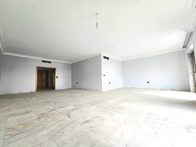 RA25-4630 Apartment 350 m² for Rent – Verdun