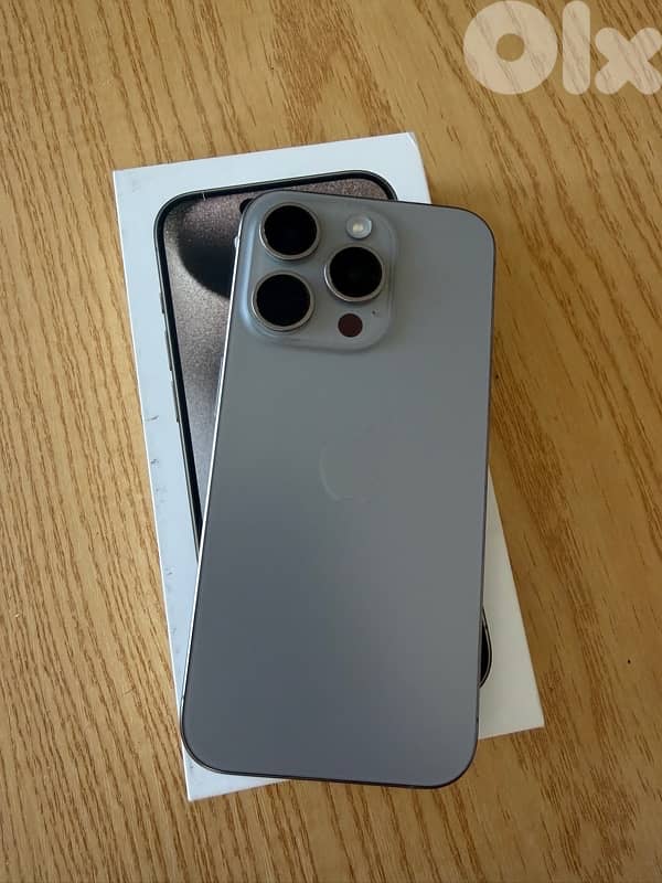 iphone 15pro 128GB titanium 1