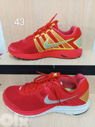 Nike shoes size 43