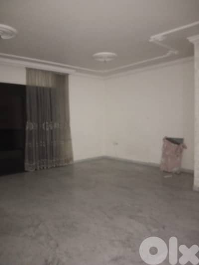 SPACIOUS APARTMENT IN MAZRAA PRIME (160SQ) 3 BEDROOMS , (BT-1271)