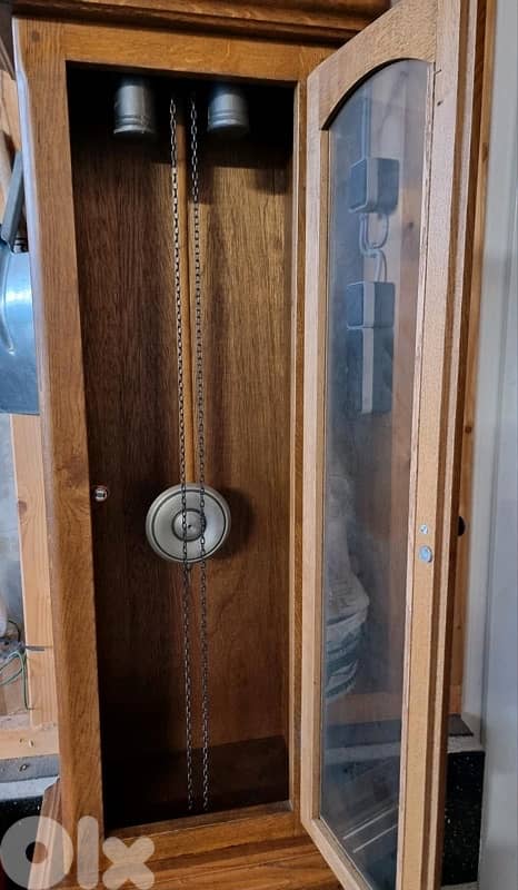 ساعة أرضية خشبية كلاسيكClassic Clock 1