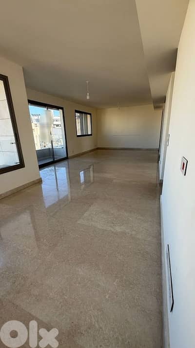 Three bedrooms apartment for rent in verdun شقة للإيجار في فردان