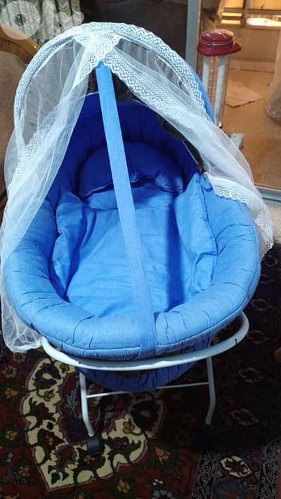 baby crib with stand