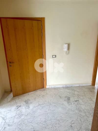 Apartment for rent in Adma