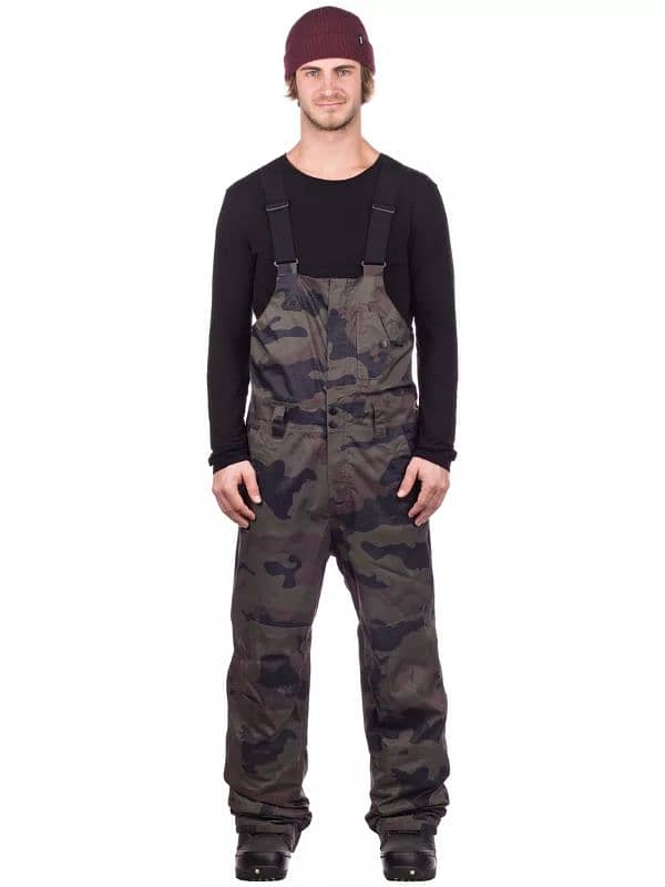 Ski / Snowboard Jackets (check the seller ads for detailed prices) 7