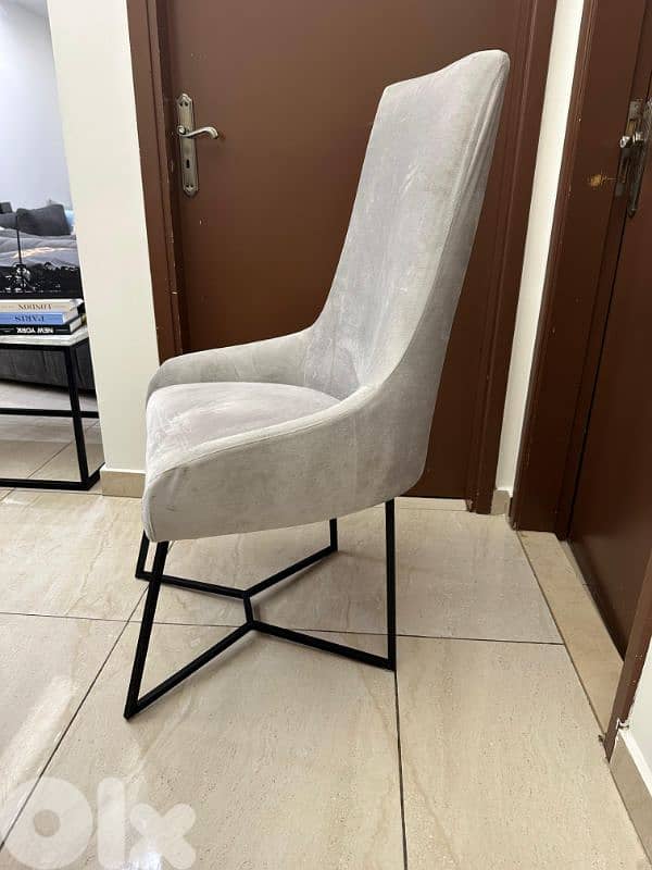 dining table with chairs 1