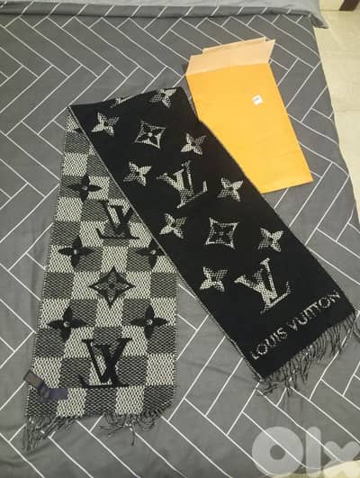 LV scarf brand new