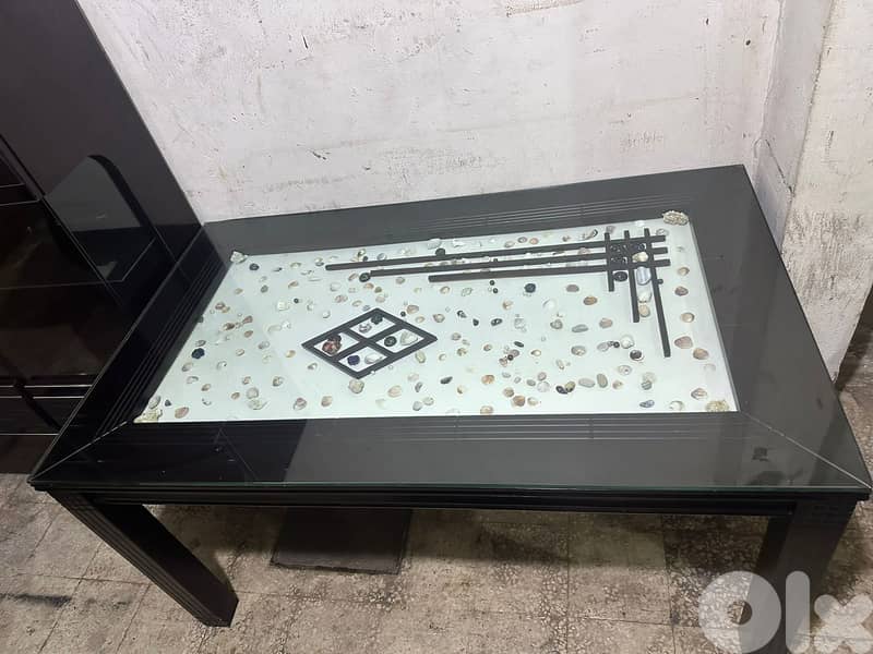 اوضة سفرة شغل توصاية كتير نظيفة ومرتبة ست كراسي 6