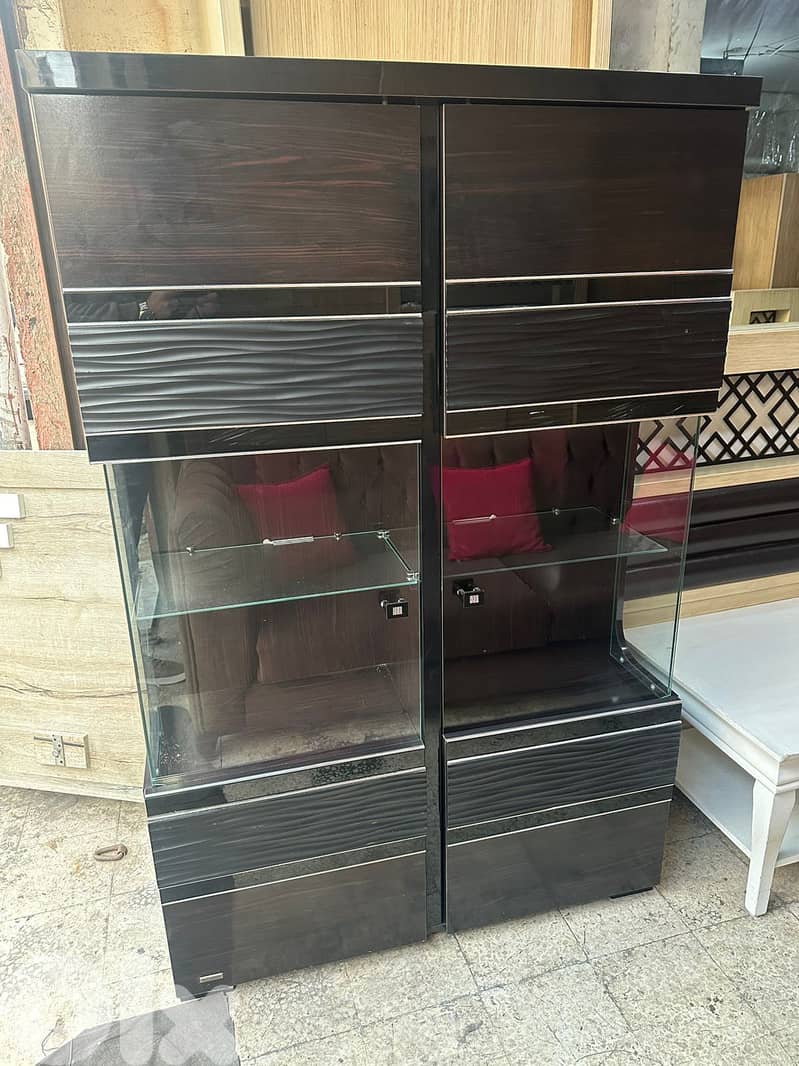 اوضة سفرة شغل توصاية كتير نظيفة ومرتبة ست كراسي 8