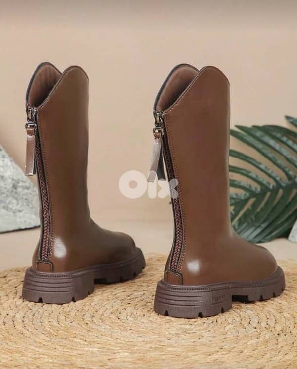 brown boots 1